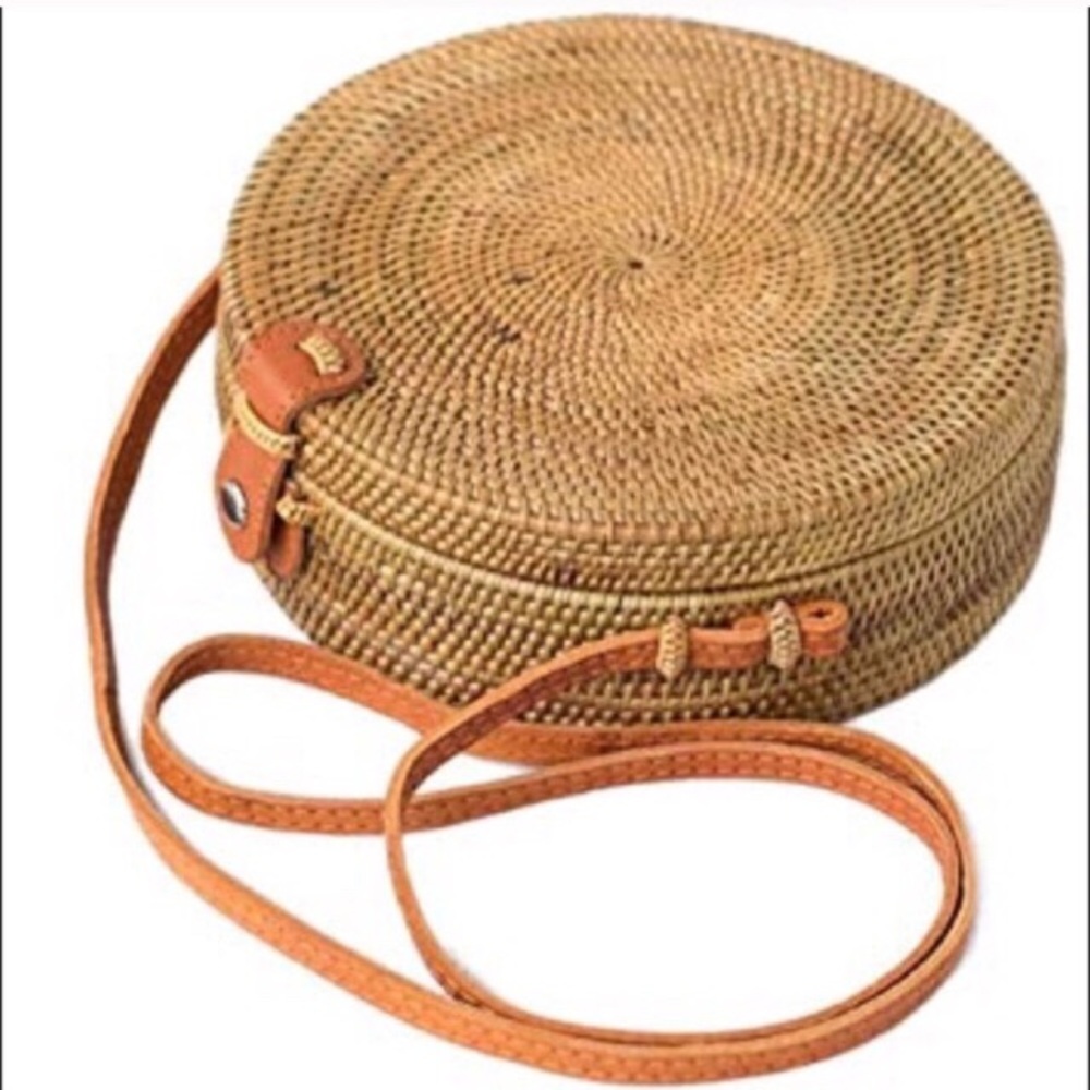 $128 retail New! Straw Crossbody